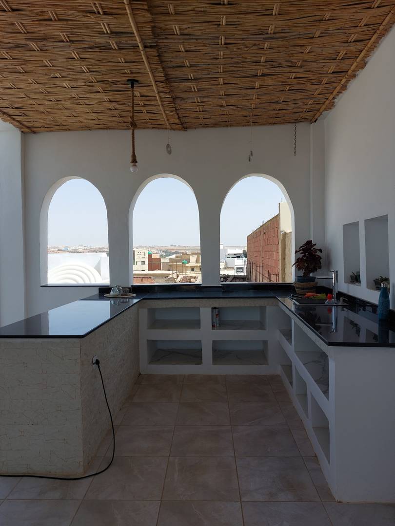 A vendre villa avec commerces mostaganem