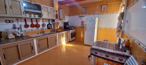 Location appartement F3 Bien fini avec belle vue, à Bejaia ville.