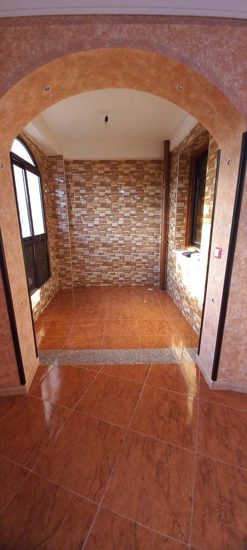 Location appartement F3 Bien fini avec belle vue, à Bejaia ville.