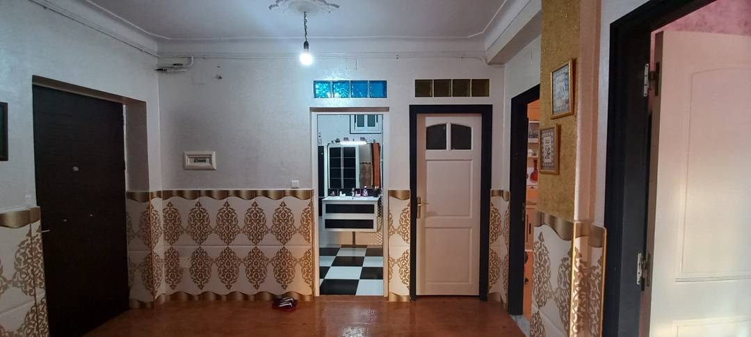 Location appartement F3 Bien fini avec belle vue, à Bejaia ville.