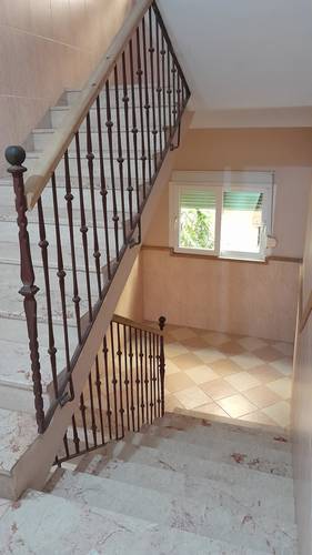 LOCATION VILLA R+3 COMMERCIAL