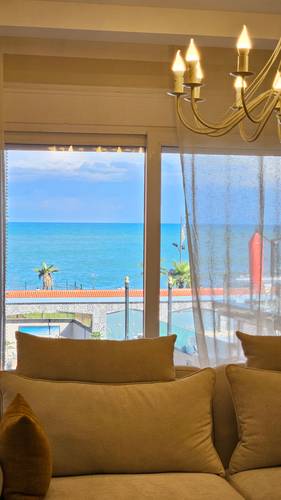 Appartement F5 luxe vue sur mer au centre ville de jijel