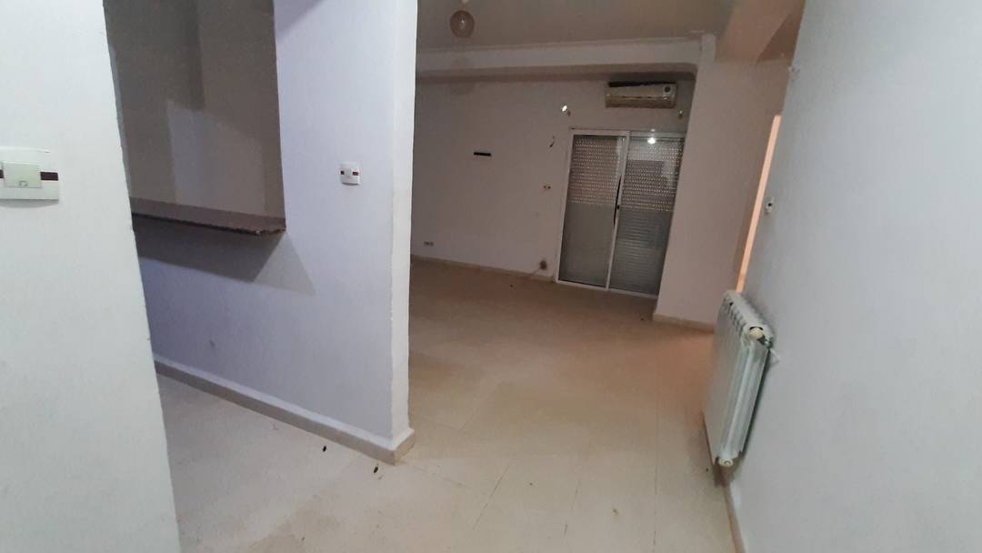 Vente Appartement F3 avec jardin à Alger bouzereah