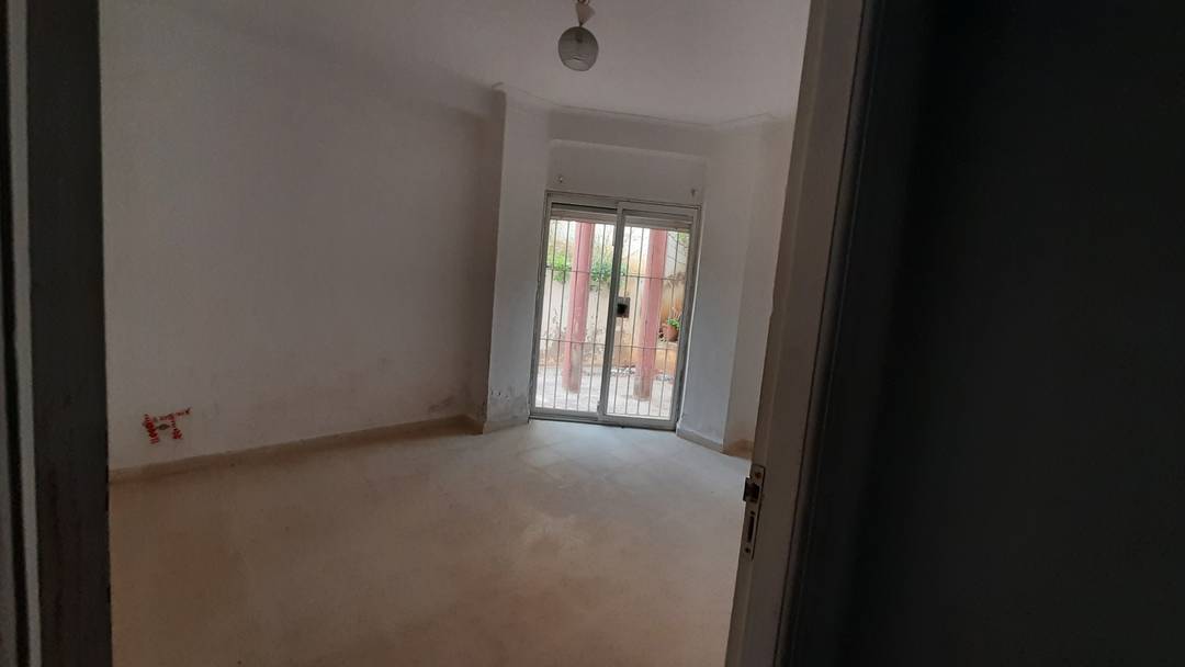 Vente Appartement F3 avec jardin à Alger bouzereah