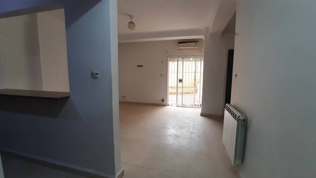 Vente Appartement F3 avec jardin à Alger bouzereah