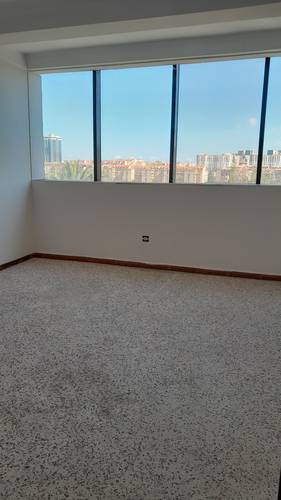 LOCATION F3 COMMERCAIL