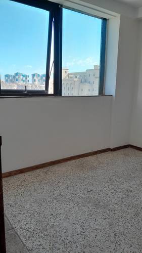 LOCATION F3 COMMERCAIL