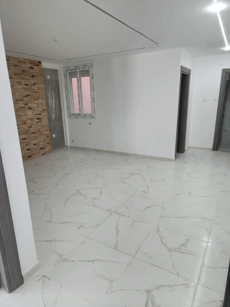 Appartement F3 à vendre – Centre-ville de Jijel (Algérie)