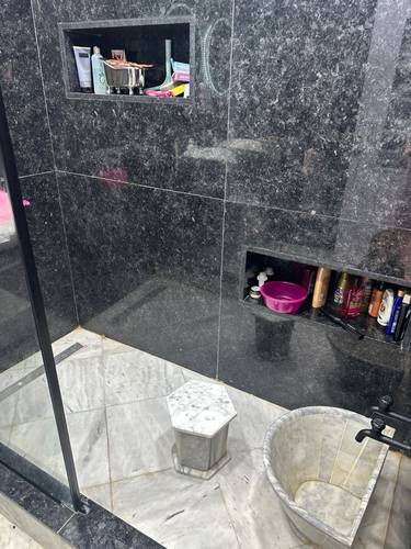  Appartement F4 de 125 m² 