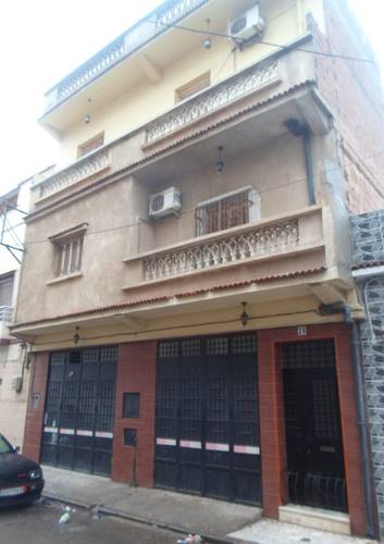 Vend villa F6 126m² r+2 acte+L.F à El-Makkari Oran 