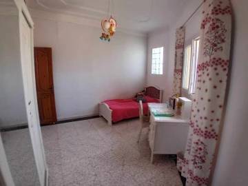 vente villa avec piscine F8  8 piece  chlef 3tawena 3.8