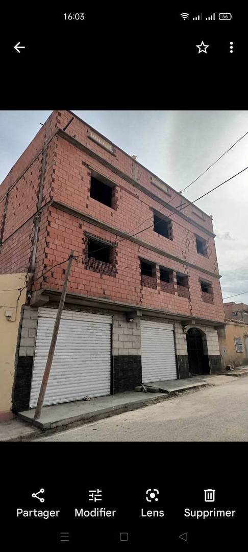 Vente niveau de villa a Sidi Bel Abbes Boukhanafis