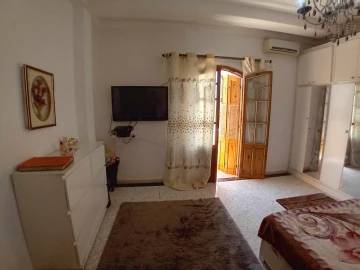 vente villa avec piscine F8  8 piece  chlef 3tawena 3.8