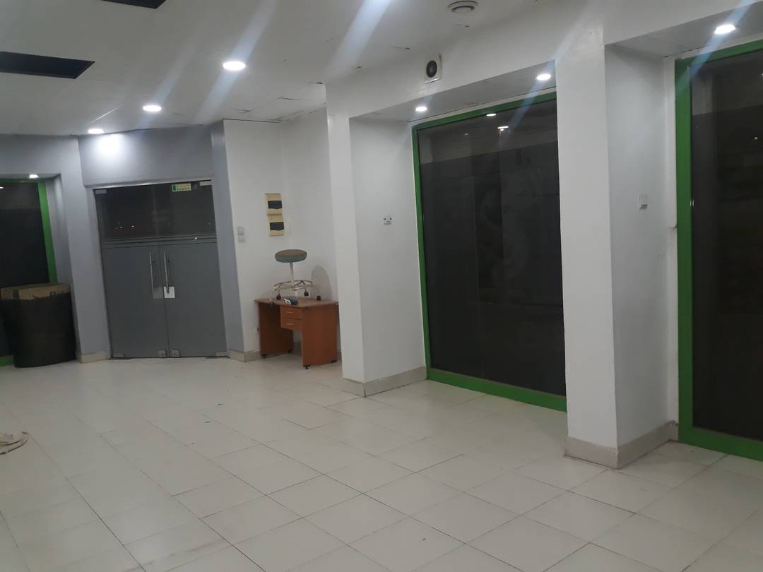 Villa commerciale de 313 m² en vente Investissez dans l'exceptionnel -