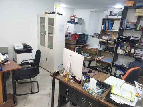 Local à louer 50 m2 à plateau Oran كراء محل تجاري ببلاطو وهران