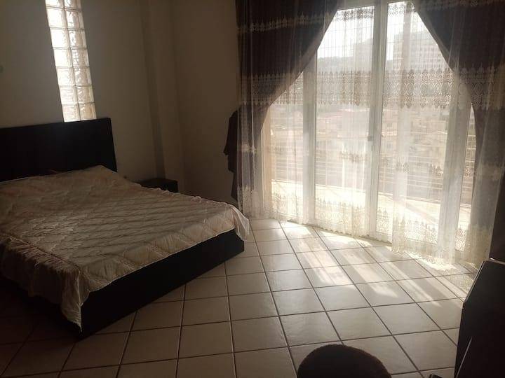 Location d'un spacieux et bien situé appartement à Oran