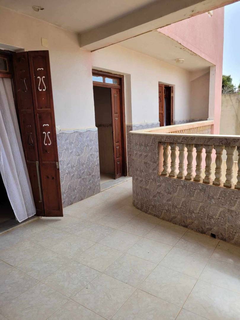 VILLA SPACIEUSE TIPAZA