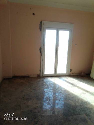 Vente appartement type F4 fini à 85 %