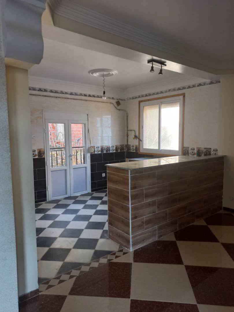 location Niveau de villa F4 a Bouzareah