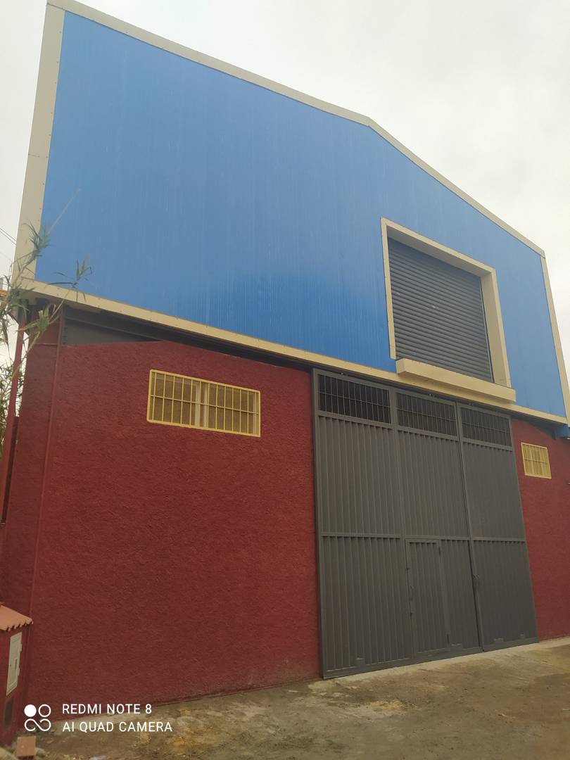 Dar Edounia loue à Hammadi un hangar industriel de 600 M² couvert (sur 2 niveaux) 
