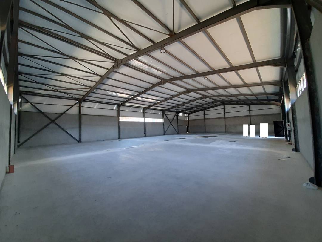 Dar Edounia loue à Ouled Alleug (Ben Khelil) un Hangar de : 760 M² couvert (en panneaux sandwichs) tout neuf 