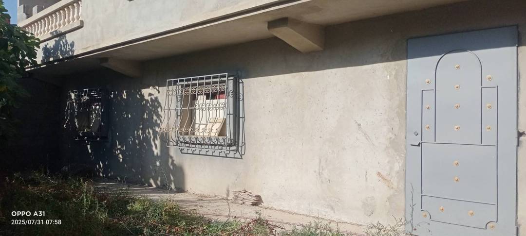 للبيع مسكن فردي ط+1+ سطح في طور الإنجاز 