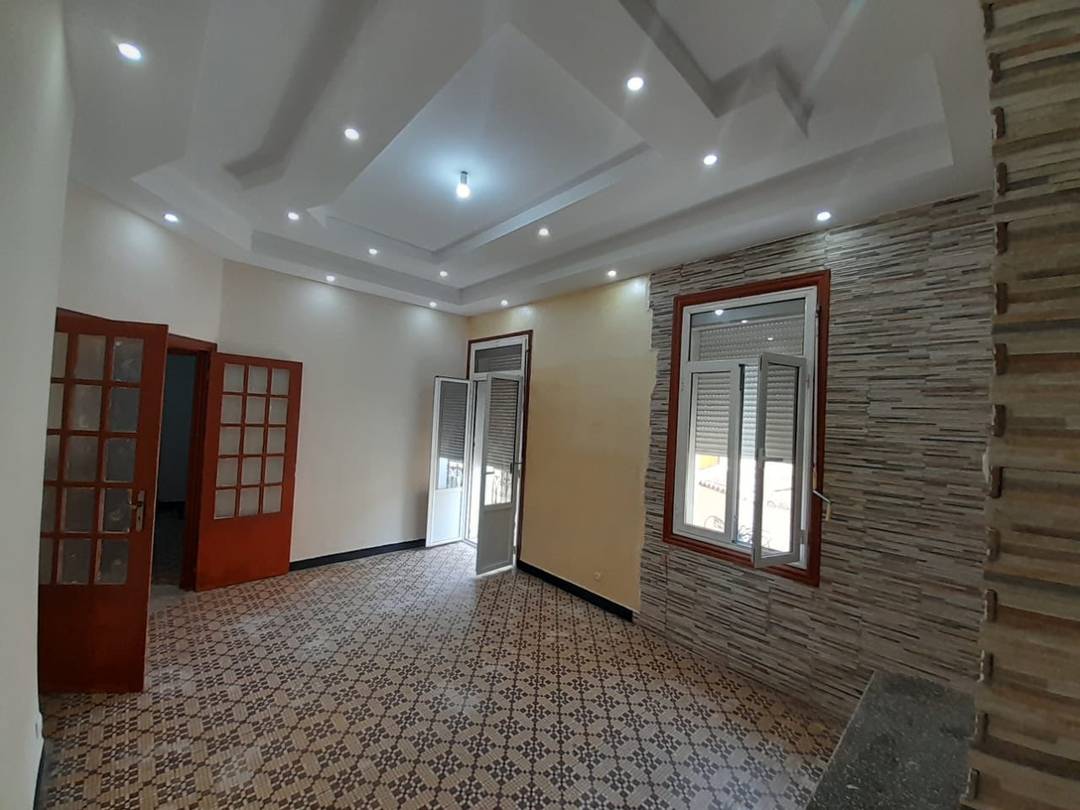 niveau de villa à louer à El Mouradia