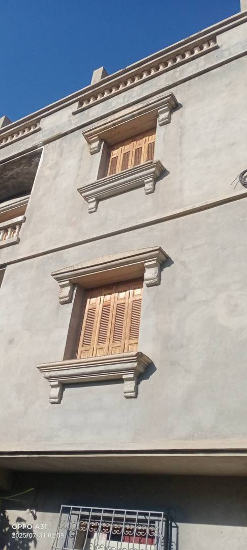 للبيع مسكن فردي ط+1+ سطح في طور الإنجاز 