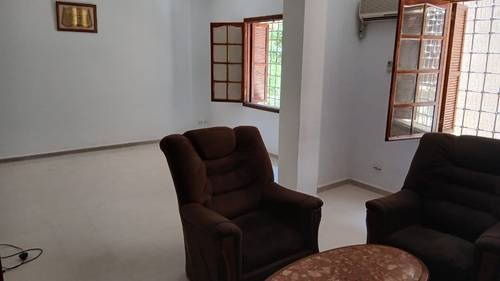 LOCATION NIVEAU DE VILLA COMMERCIAL 
