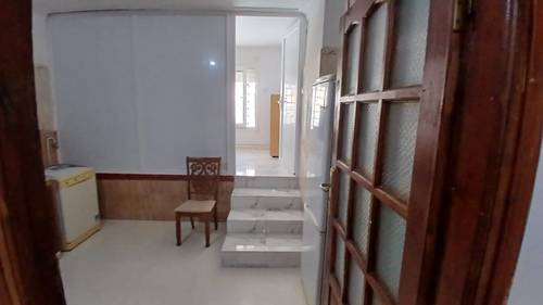 LOCATION NIVEAU DE VILLA COMMERCIAL 