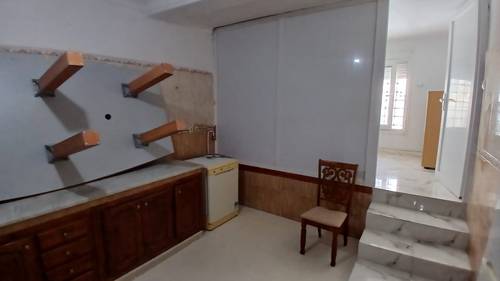 LOCATION NIVEAU DE VILLA COMMERCIAL 