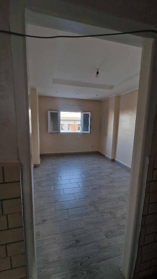  Magnifique F4 refait à neuf à Sidi Ghiles (Tipaza)