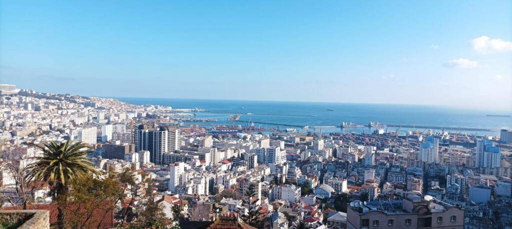 Appartement F3 El Mouradia Golf