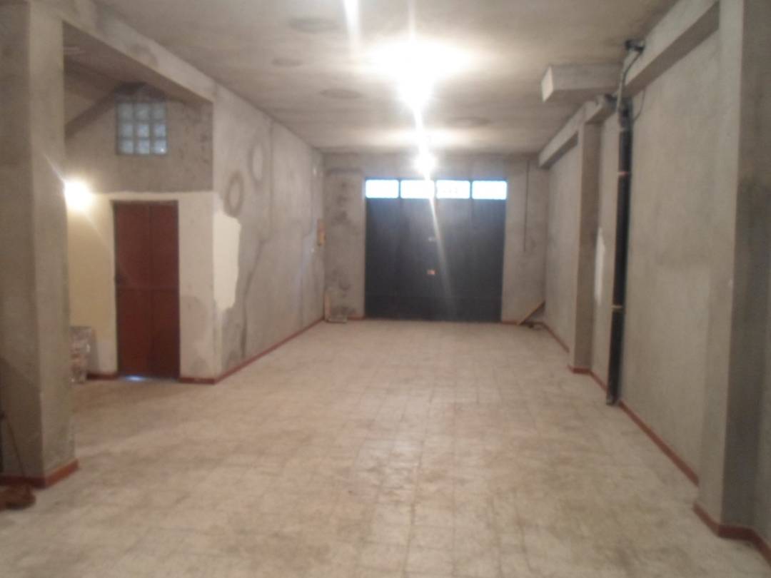 Vend villa F6 126m² r+2 acte+L.F à El-Makkari Oran