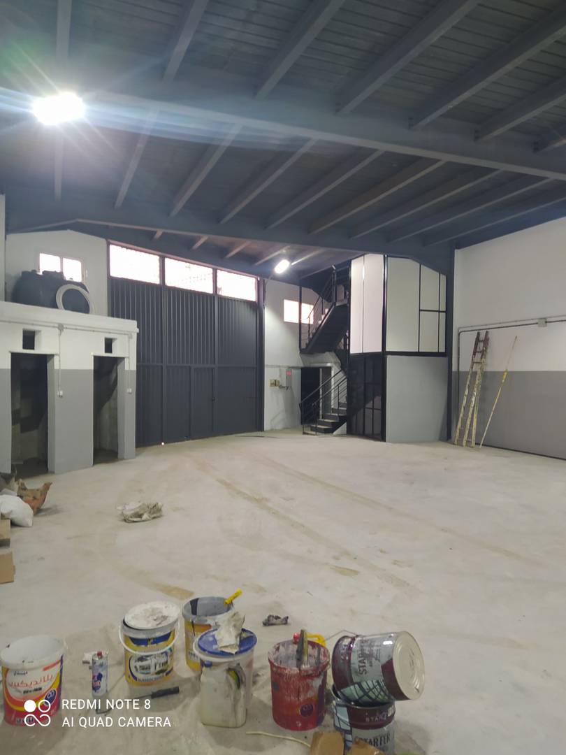 Dar Edounia loue à Hammadi un hangar industriel de 600 M² couvert (sur 2 niveaux) 