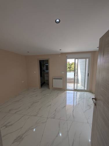 Vente Duplex F3 dans une résidence à Souidania