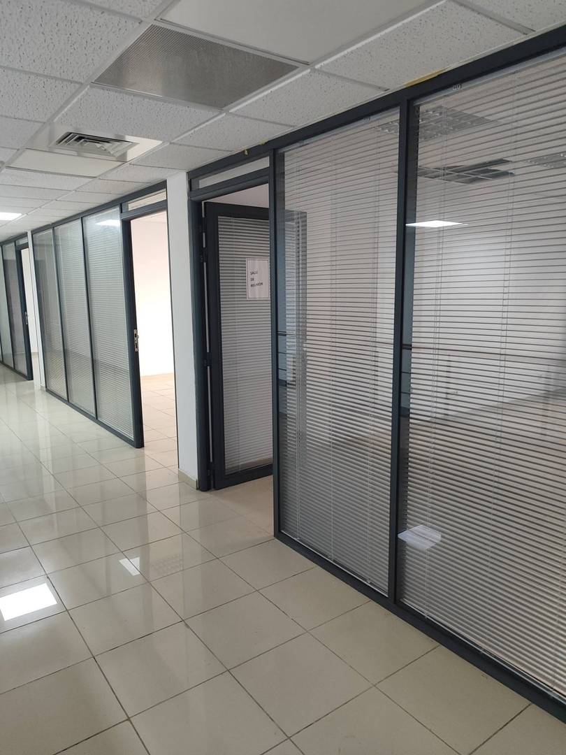 LOCATION BUREAUX