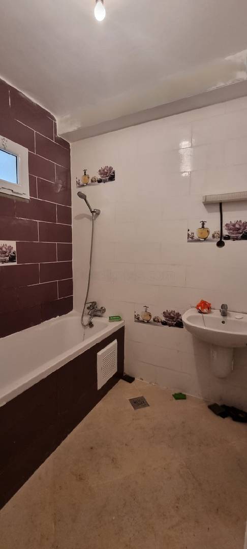 Vente appartement f4 tipaza bou ismail