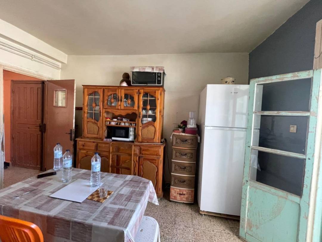 Vente appartement F5 avc acte A bejaia