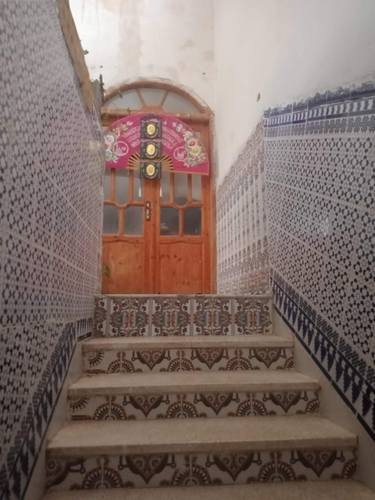 "فيلا تجارية راقية للبيع – موقع ممتاز"