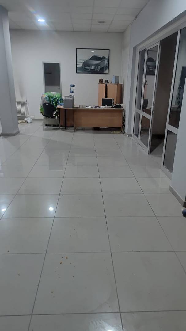 Villa R-1+3 à vendre 