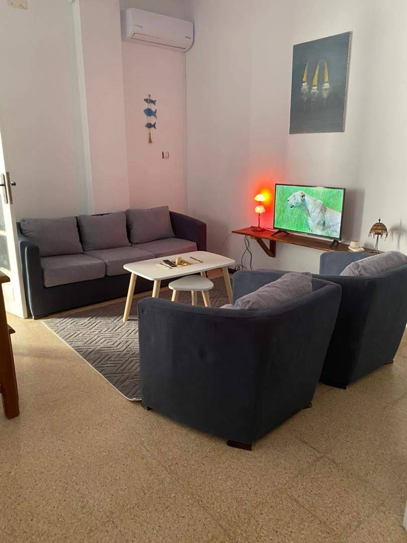 Location courte durée étage de villa à El marsa (Alger)