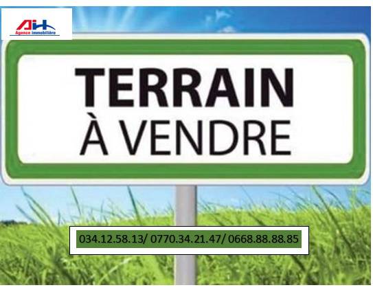 Terrain à vendre à Bejaia, route des AURES pour un prix 200.000DA/m²