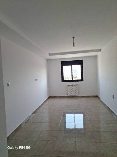 À louer – Appartement neuf à l’Hypodrome Oran 