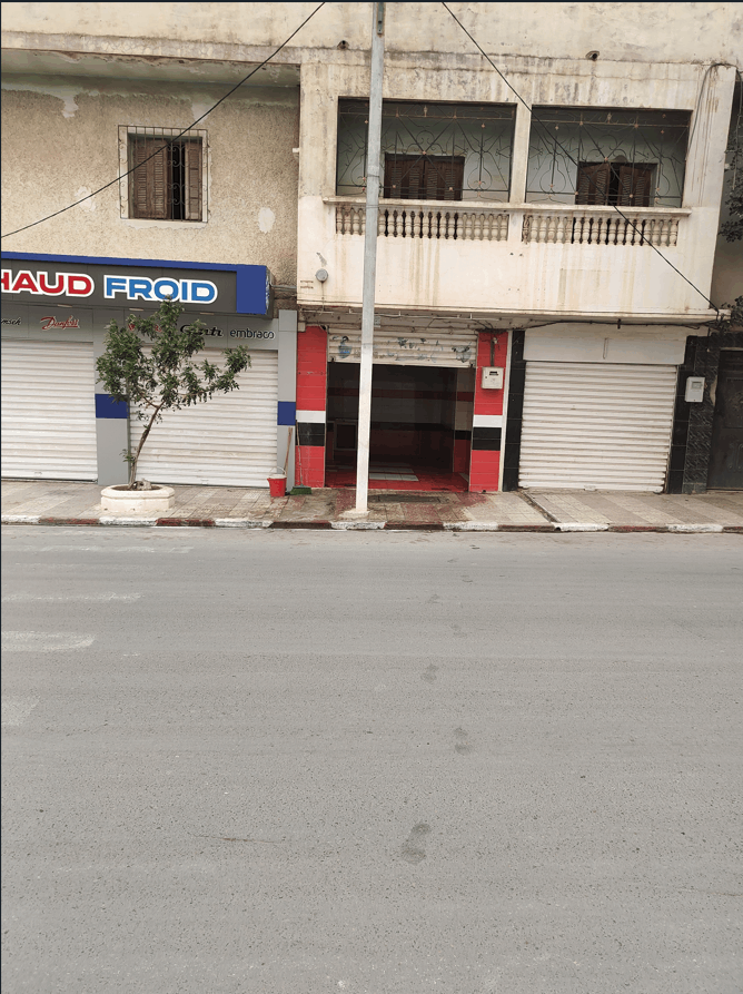 local a vendre a sidi bel abbes trig najah a cotè cafè sephax