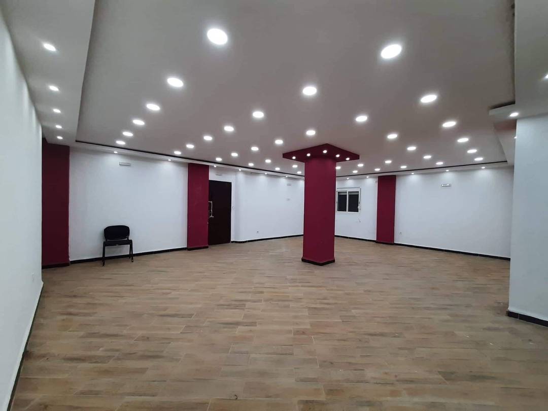 Un Local à vendre au niveau de draria