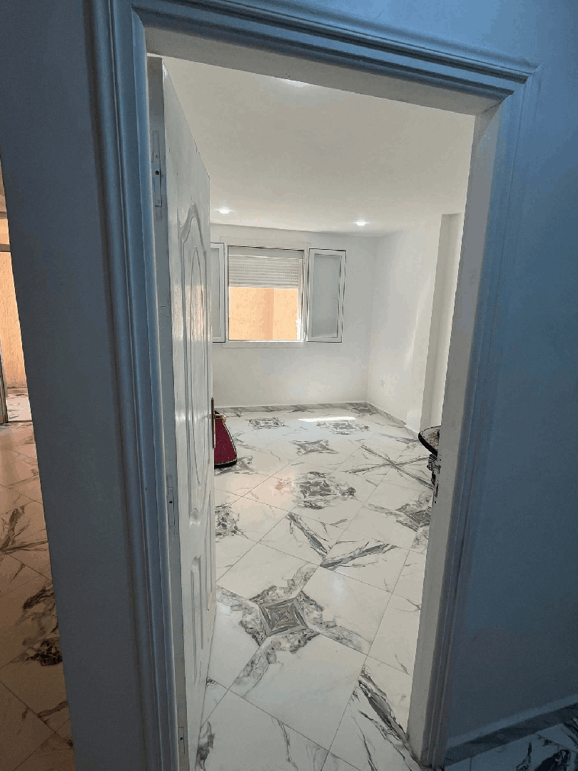 Appartement F2 à vendre – Roches Noires, Jijel - Algérie