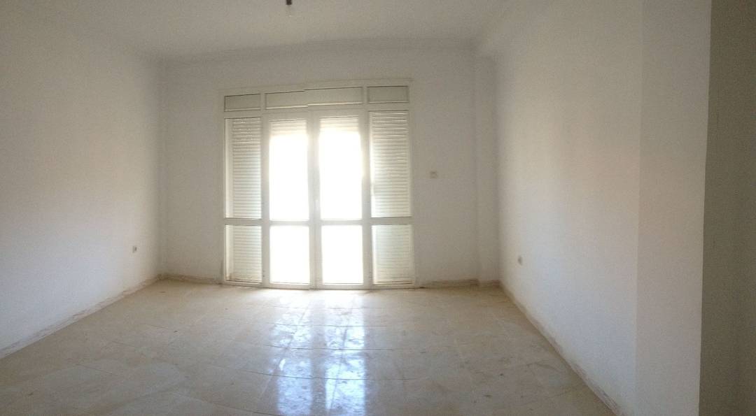 La vente d'un appartement à Bejaia, l'hotel royal pour un prix 1 milliard 200