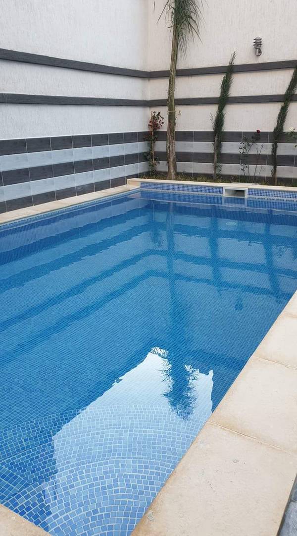 Vente villa avec piscine et jardin