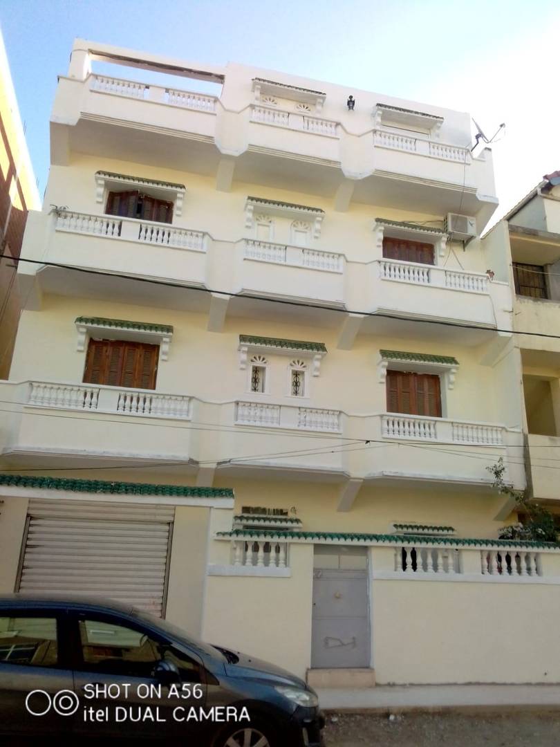 Location RDC + 1 ère étage de villa